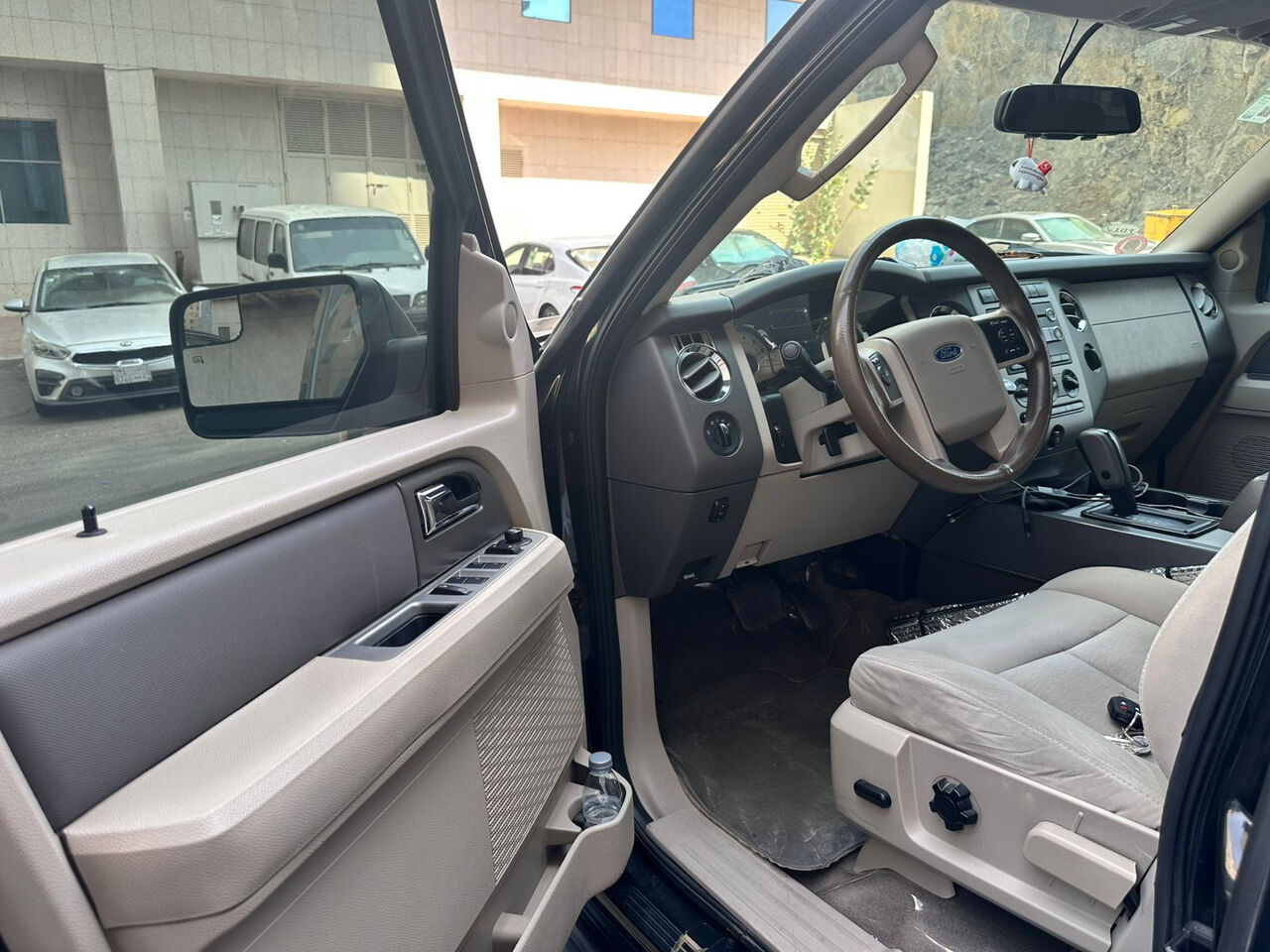 Madinah, Vehicles, Cars & Trucks , SAR 45000,  Ford Expedition,  2013,  Automatic,  244000 KM,