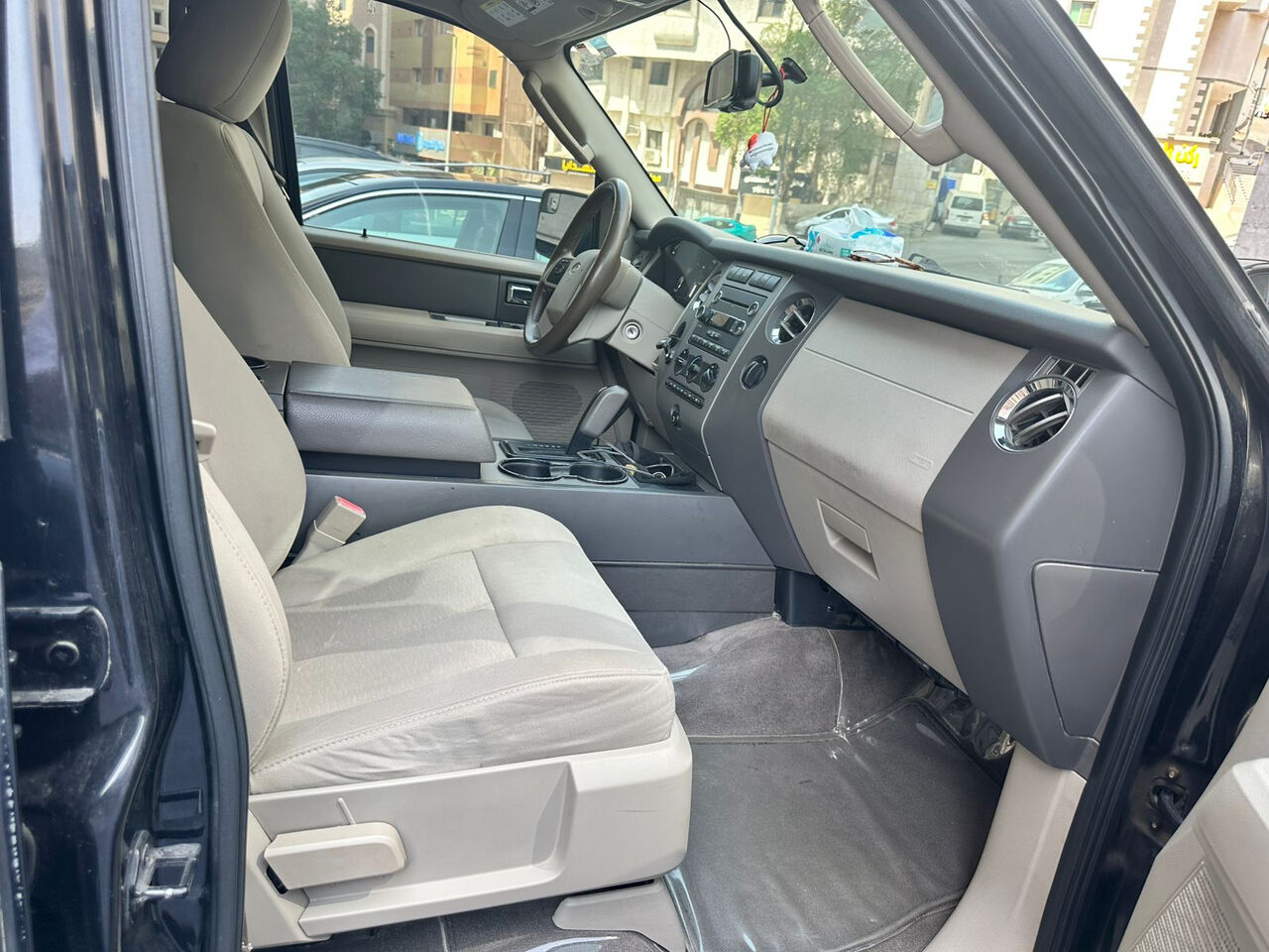 Madinah, Vehicles, Cars & Trucks , SAR 45000,  Ford Expedition,  2013,  Automatic,  244000 KM,