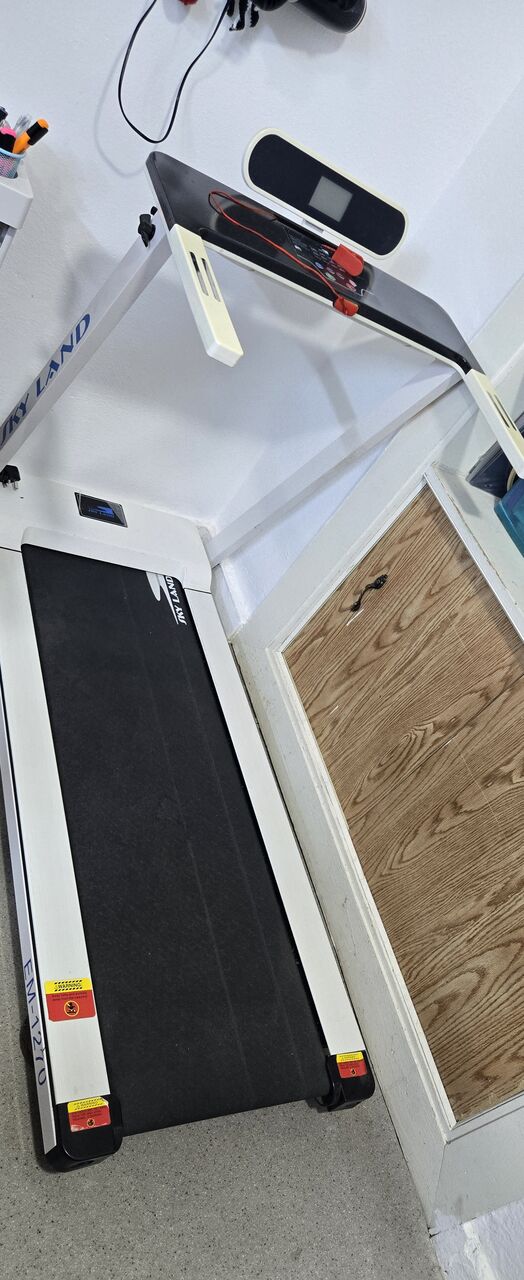 Riyadh, Health & Beauty Items, SAR 1000,  Treadmill