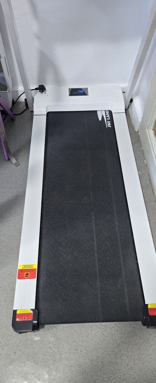 Riyadh, Health & Beauty Items, SAR 1000,  Treadmill