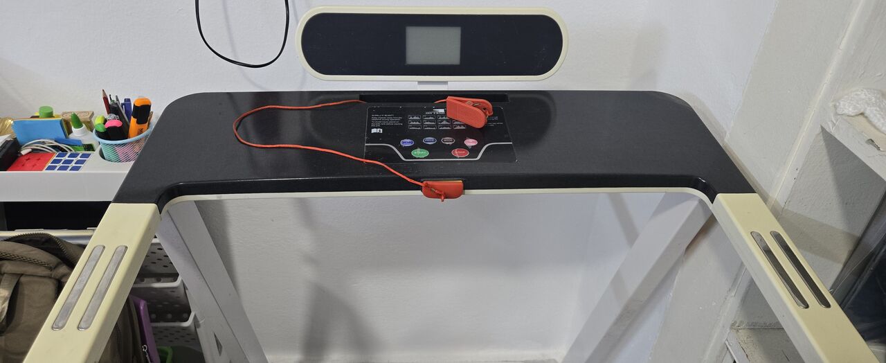 Riyadh, Health & Beauty Items, SAR 1000,  Treadmill