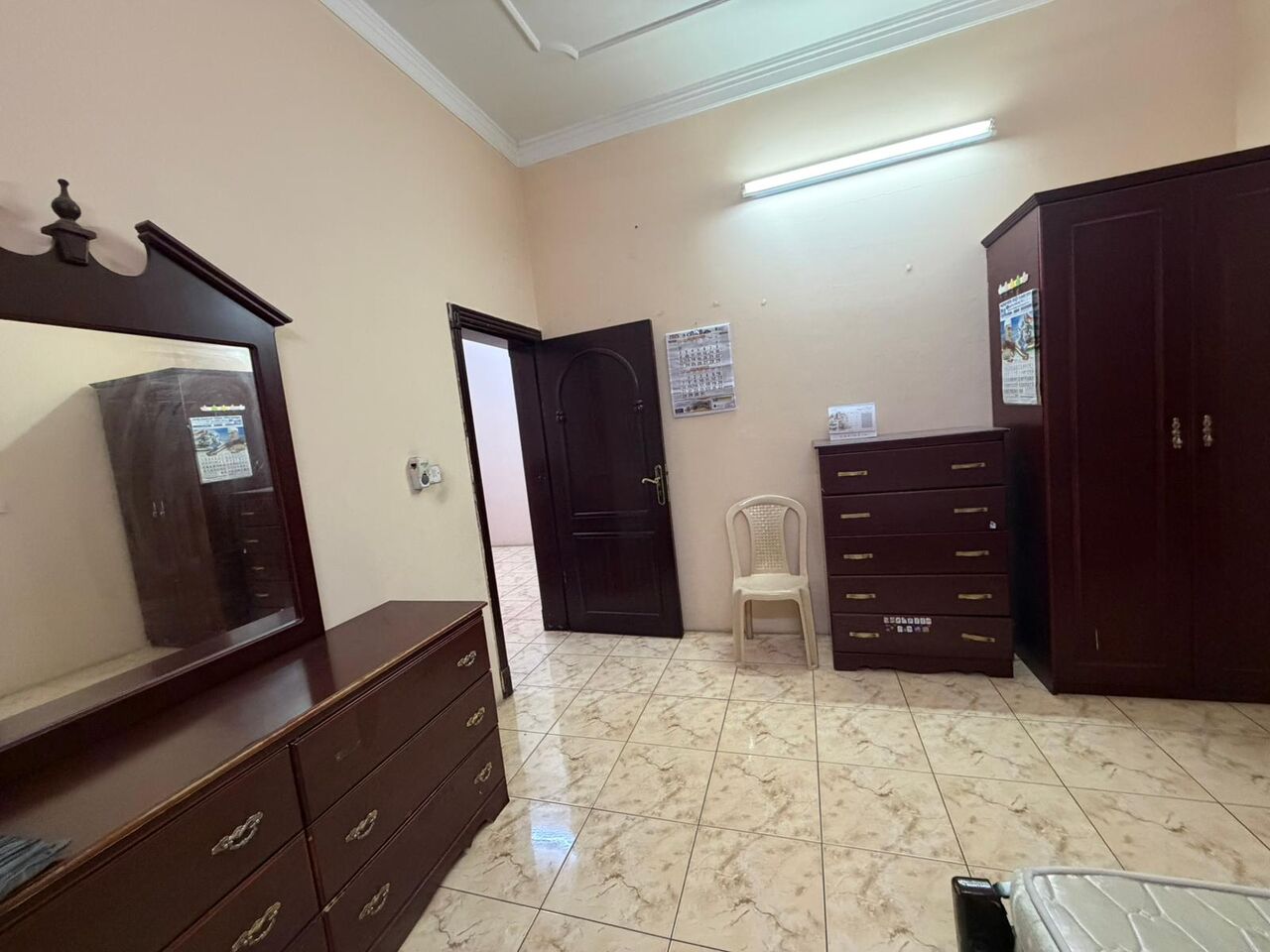 Salmaniya, Apartments, Flats, Houses & Villas, BHD 200/month,  1 BR,  1 BHK Furnished Apartment For Rent &ndash; Salmaniya 1 Bedroom,1 Bathroom,BHD 200 ,EWA Limit 30