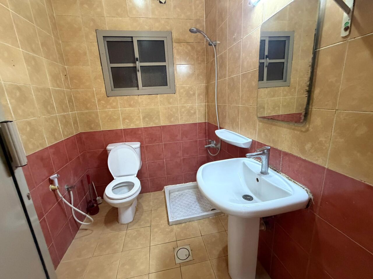 Salmaniya, Apartments, Flats, Houses & Villas, BHD 240/month,  2 BR,  2 BHK Furnished Apartment For Rent &ndash; Salmaniya 2 Bedroom,2 Bathroom,BHD 240 ,EWA Limit 30.