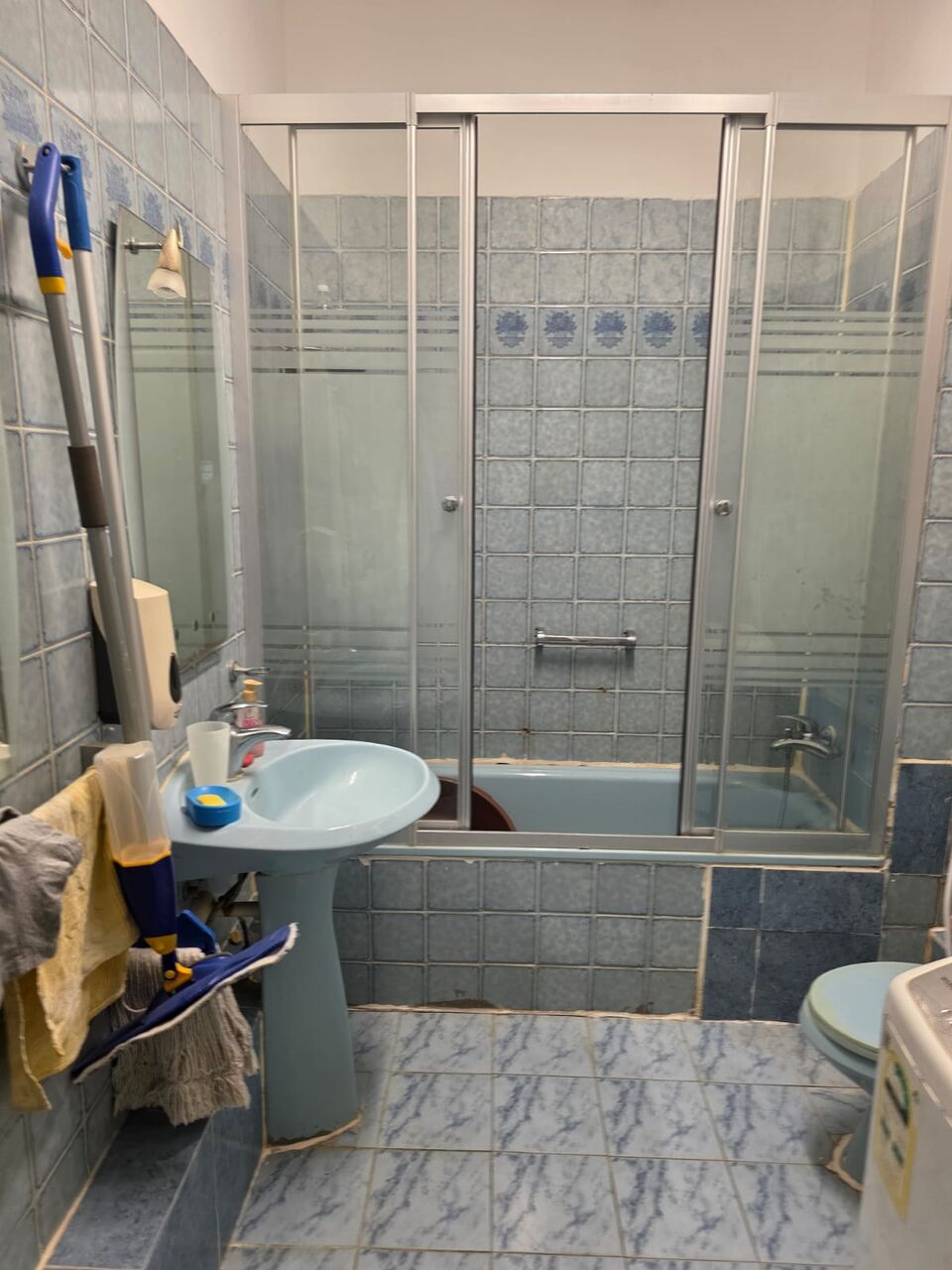 Al Sharafeyah, Rooms for Rent, SAR 1500/month,  Furnished,  Room Available For A Single Executive Bachelor-fully Furnished