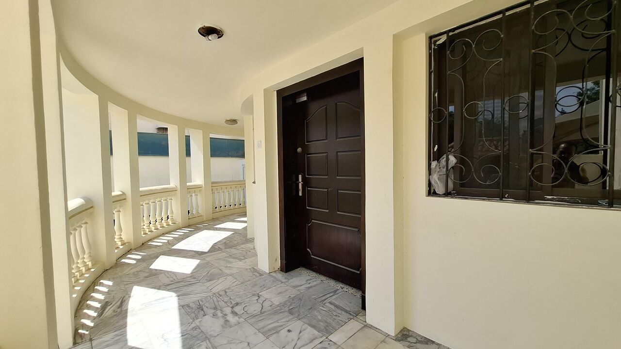 Salmaniya, Commercial Villas, BHD 1200,  250 Sq. Meter,  Commercial Villa For Rent In Salmaniya