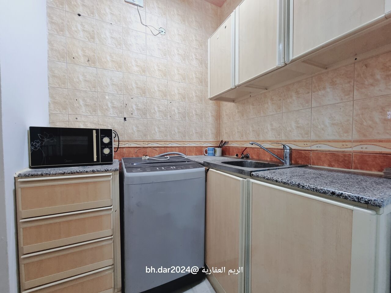 Manama, Apartments, Flats, Houses & Villas, BHD 120/year,  1 BR,  Qalali City/high End Apartment For Rent Furnished With All Electricity Including