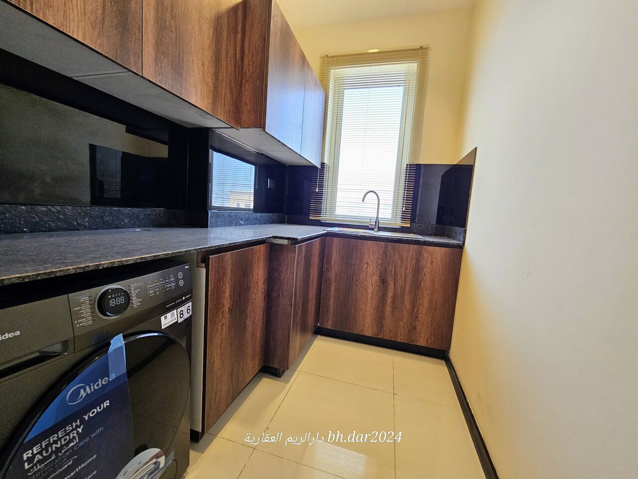 Hidd, Apartments, Flats, Houses & Villas, BHD 240/year,  1 BR,  Al Hidd City/High-end Apartment For Rent Furnished With All Inclusive Electricity