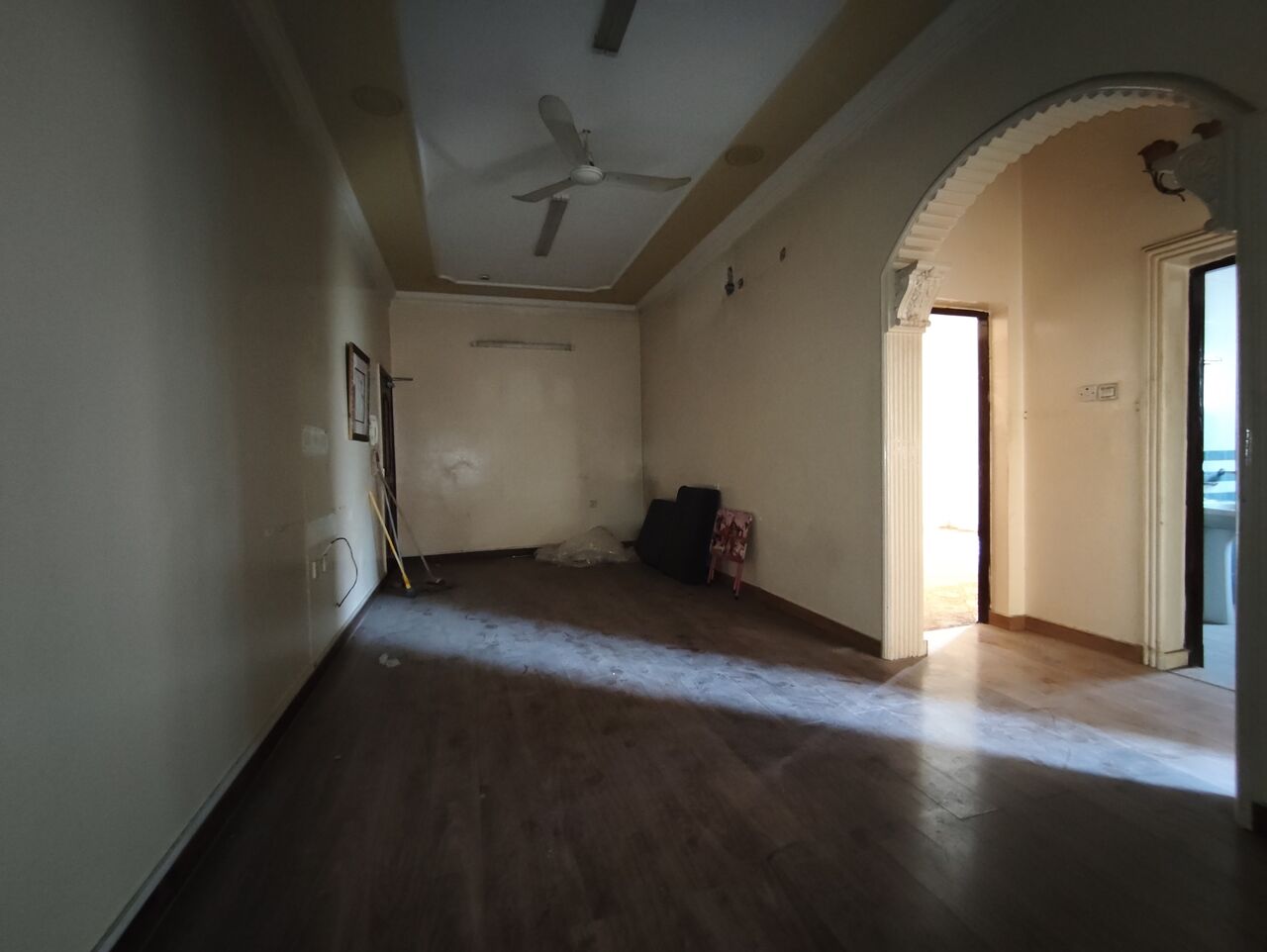 Jidhafs, Apartments, Flats, Houses & Villas, BHD 110/year,  2 BR,  Jidhafs:- 2Bhk Unfurnished Flat On Rent ..