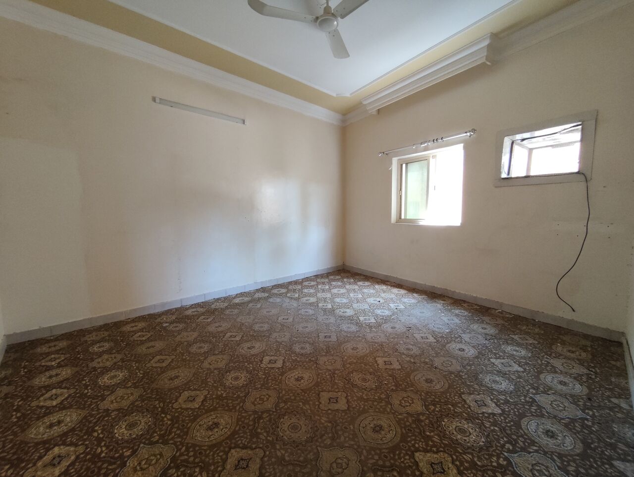Jidhafs, Apartments, Flats, Houses & Villas, BHD 110/year,  2 BR,  Jidhafs:- 2Bhk Unfurnished Flat On Rent ..