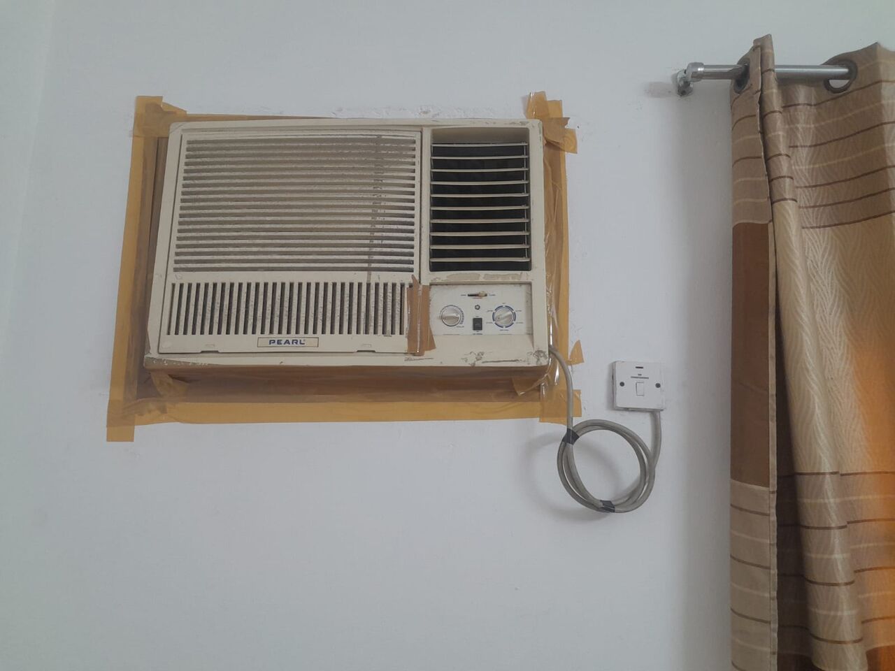 Manama, Air Conditioners, BHD 50,  WINDOW AC FOR SALES