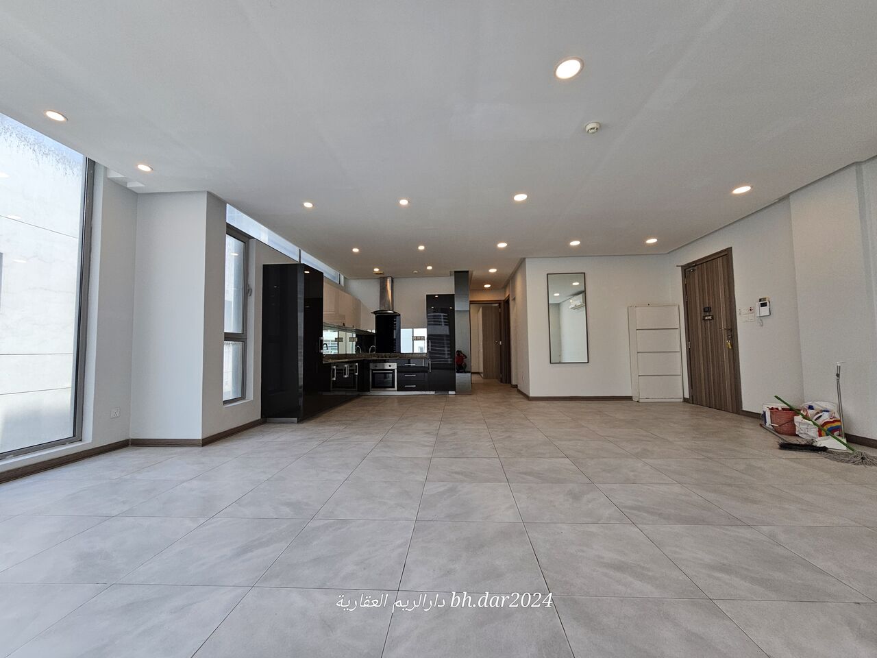 Hidd, Apartments, Flats, Houses & Villas, BHD 300/year,  2 BR,  Al Hidd City/High-end Apartment For Rent Semi Furnished Including Electricity Plug