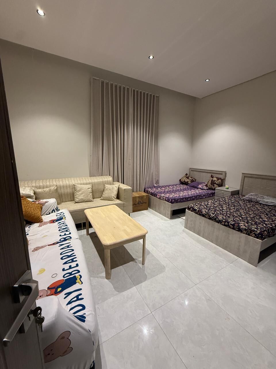 Al Malaz, Rooms for Rent, SAR 1800/month,  Furnished,  160 Sq. Meter,  EXECUTIVE ROOMS AVAILABLE FOR RENT IN A CORNER VILLA