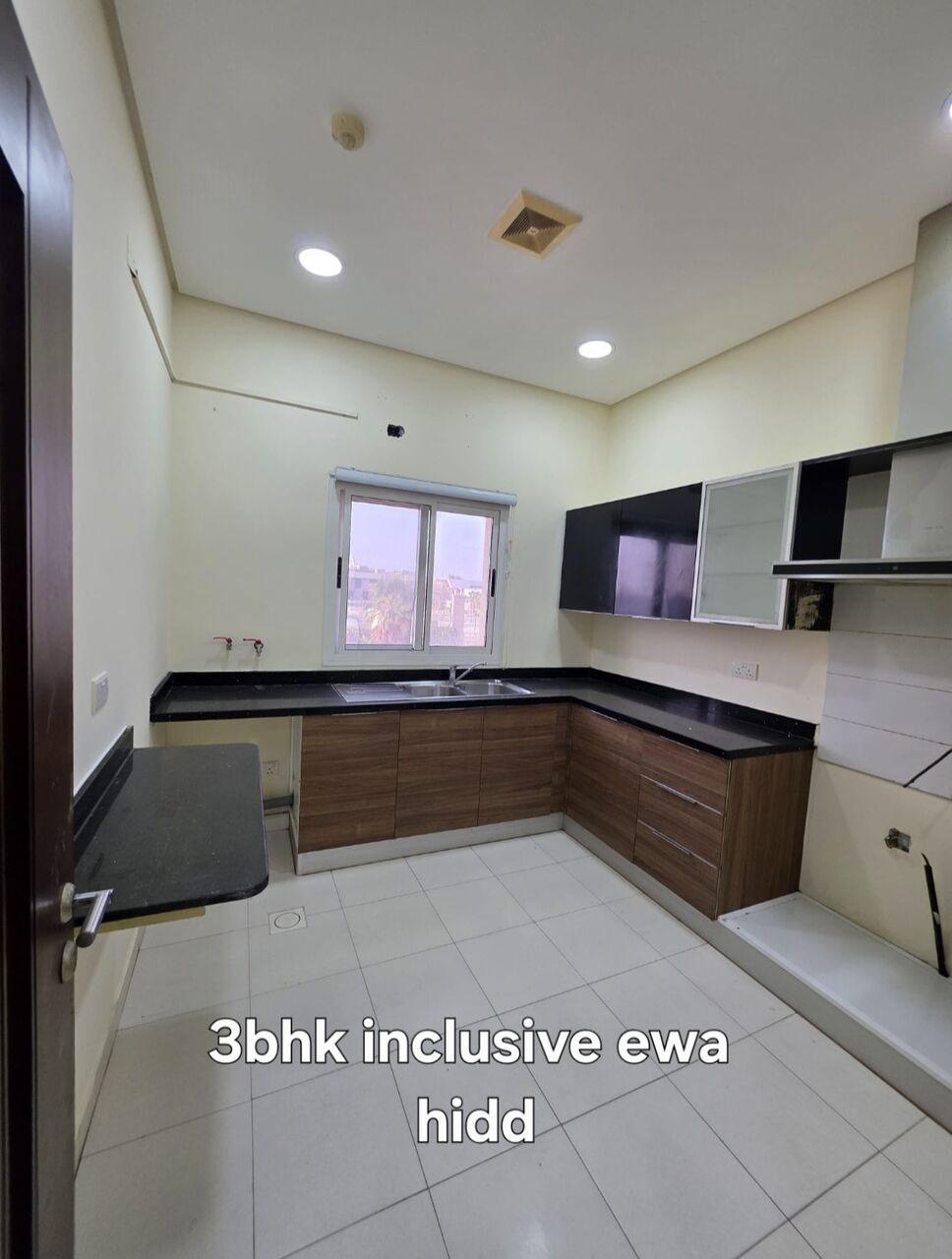 Hidd, Apartments, Flats, Houses & Villas, BHD 280/month,  3 BR,  Flat 3bhk Inclusive Ewa Hidd