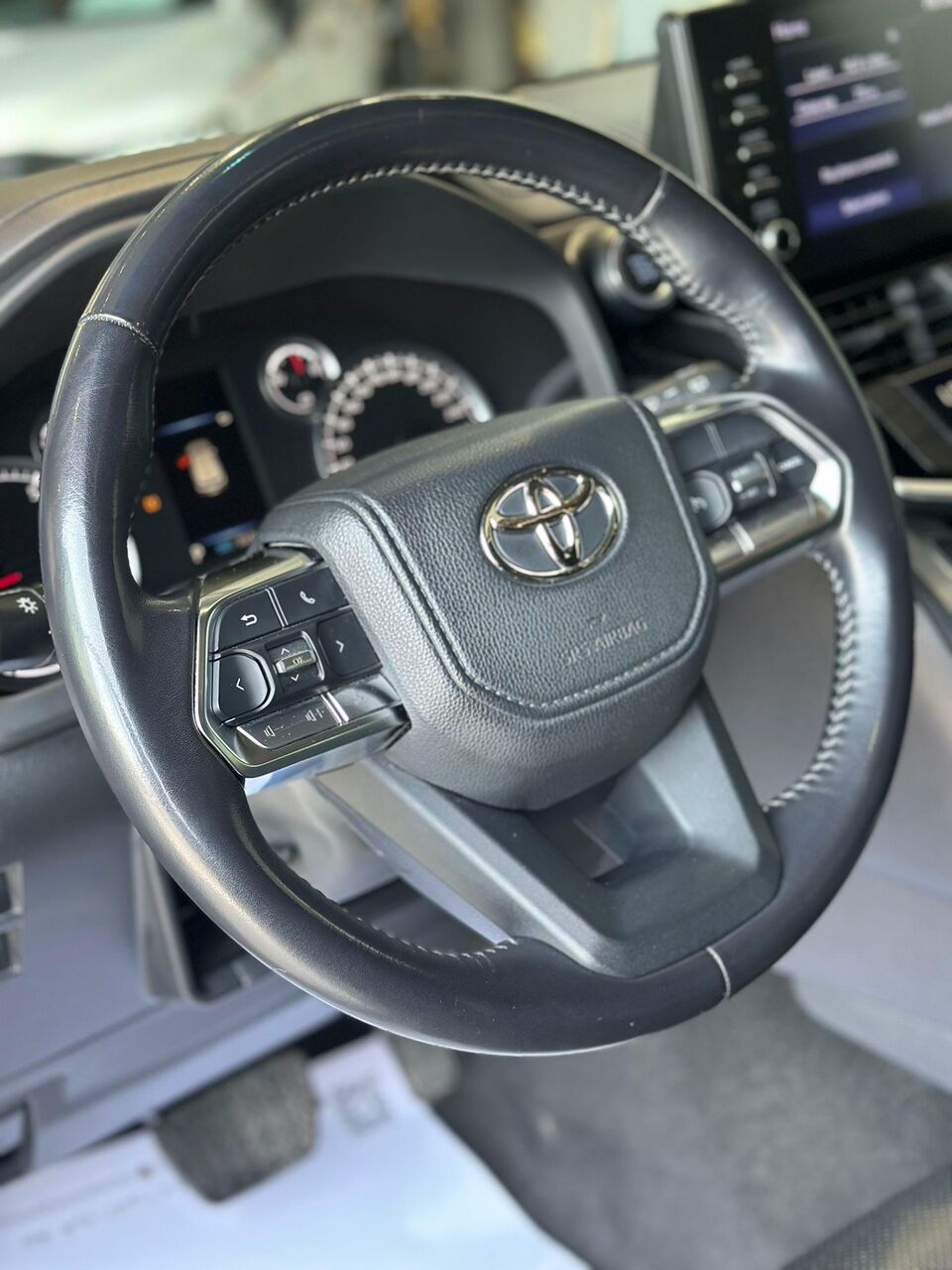 Riffa, Vehicles, Cars & Trucks , BHD 21800,  TOYOTA LAND CRUISER GXR V6 4.0 2022 BLACK,  2022,  Automatic,  86000 KM,