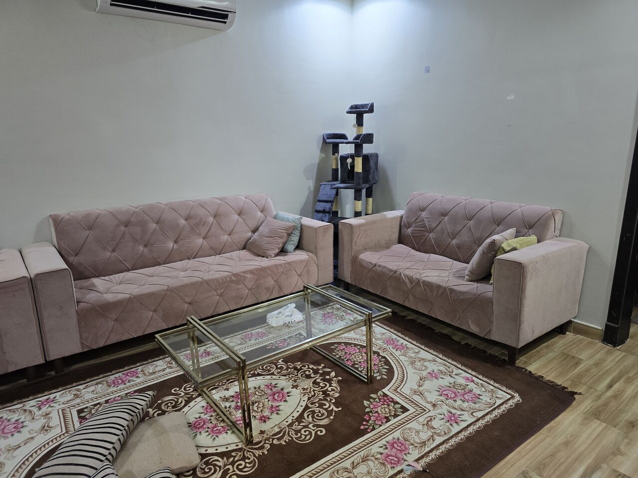 Riyadh, Furniture, SAR 700,  9 Seater Sofa With Center And Side Table