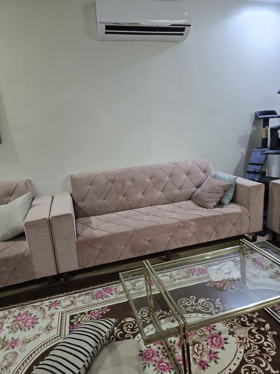 Riyadh, Furniture, SAR 700,  9 Seater Sofa With Center And Side Table