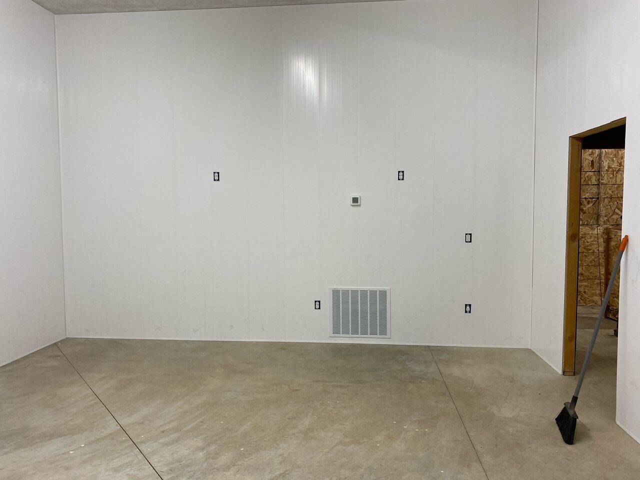 New York, Real Estate, Installing FRP? Compare PVC Panels Before You Decide