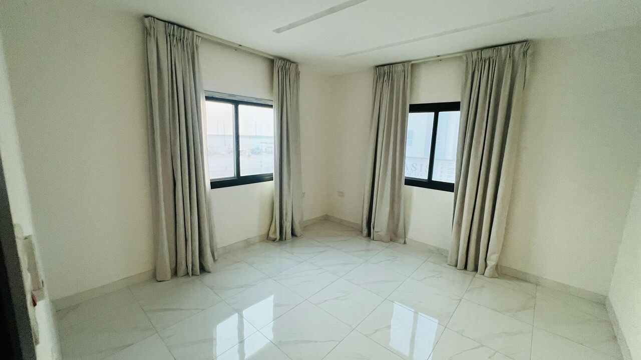Busaiteen, Apartments, Flats, Houses & Villas, BHD 350/month,  3 BR,  Bright Semi-Furnished Apartment For Rent In Busaiteen