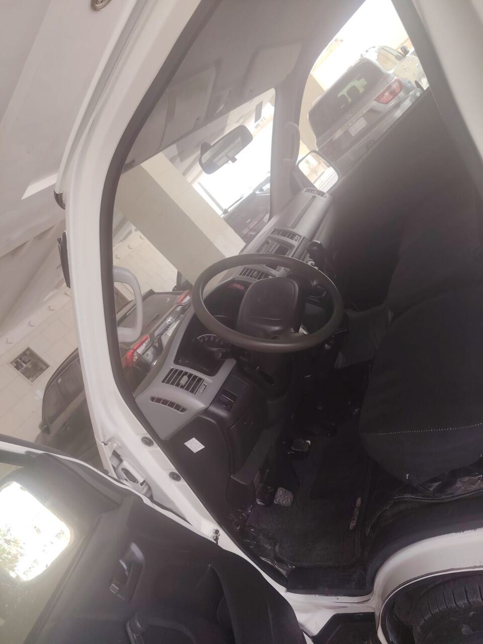 Riyadh, Vehicles, Cars & Trucks , SAR 43000,  Used 2013 Toyota Cargo,  2013,  Manual,  700000 KM,