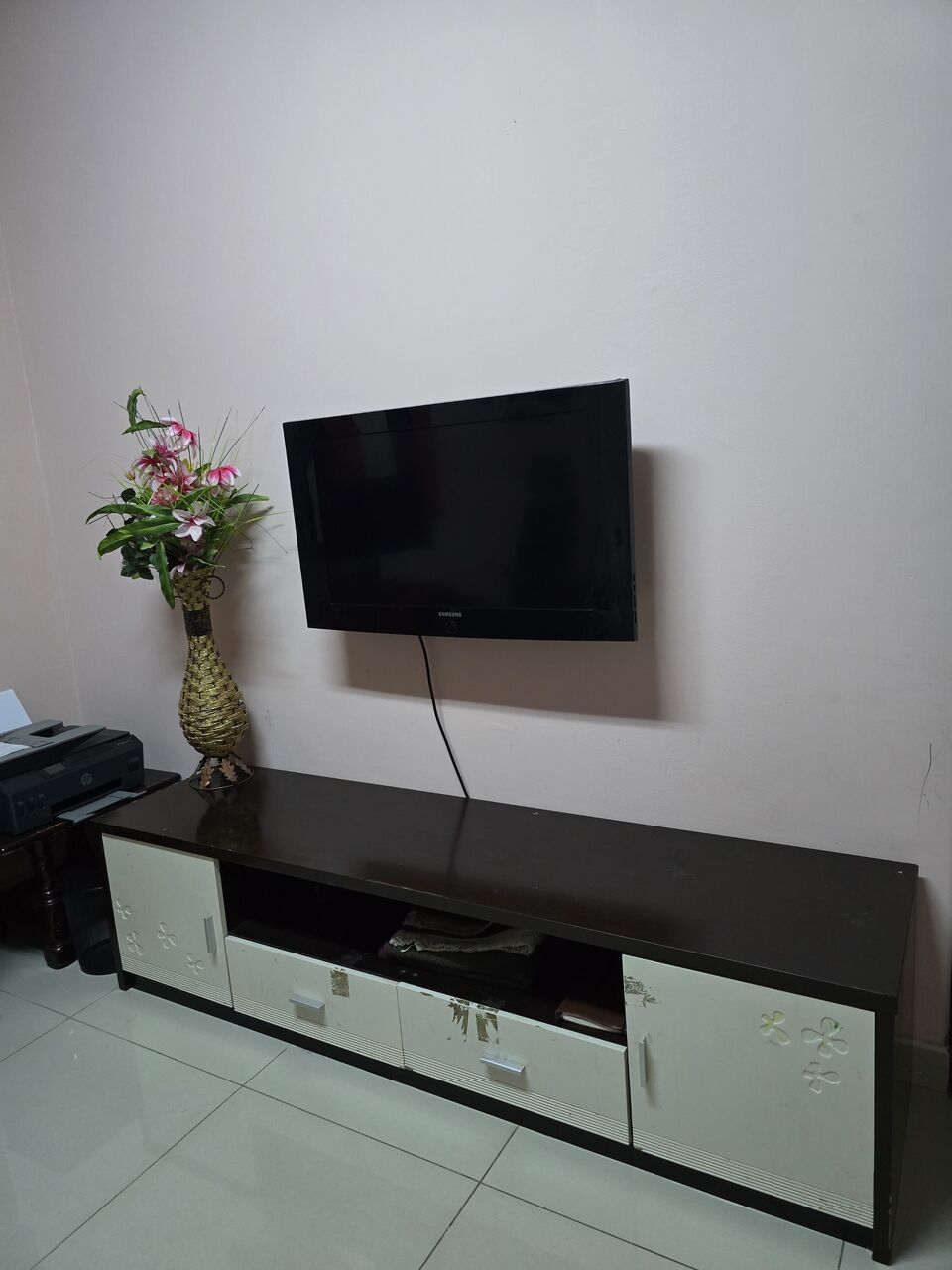 Al Adama, Electronics, SAR 380,  TV With TV Cabinet For Sale