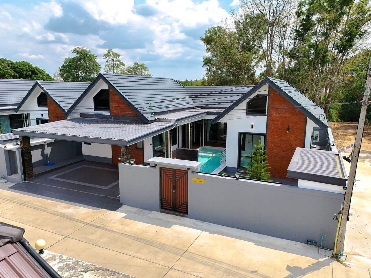 Bangkok, Real Estate For Sale, THB 7990000,  3 BR,  100 Sq. Feet,  ขายบ้านเดี่ยวพูลวิลล่าหรู 15/18 พิกัด