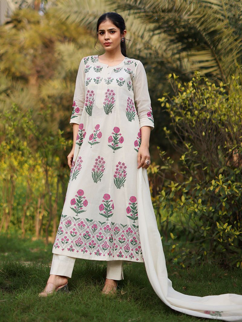 New Delhi, Clothing & Accessories, INR 8999,  Upgrade Your Wardrobe With The Loom &ndash; Ethnic Wear Sale!