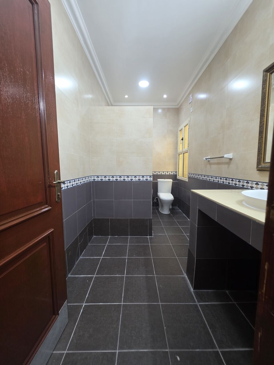 Busaiteen, Villas, BHD 500,  £4BATHROOM Hall Kitchen With Electricity Car Parking Villa For Rent