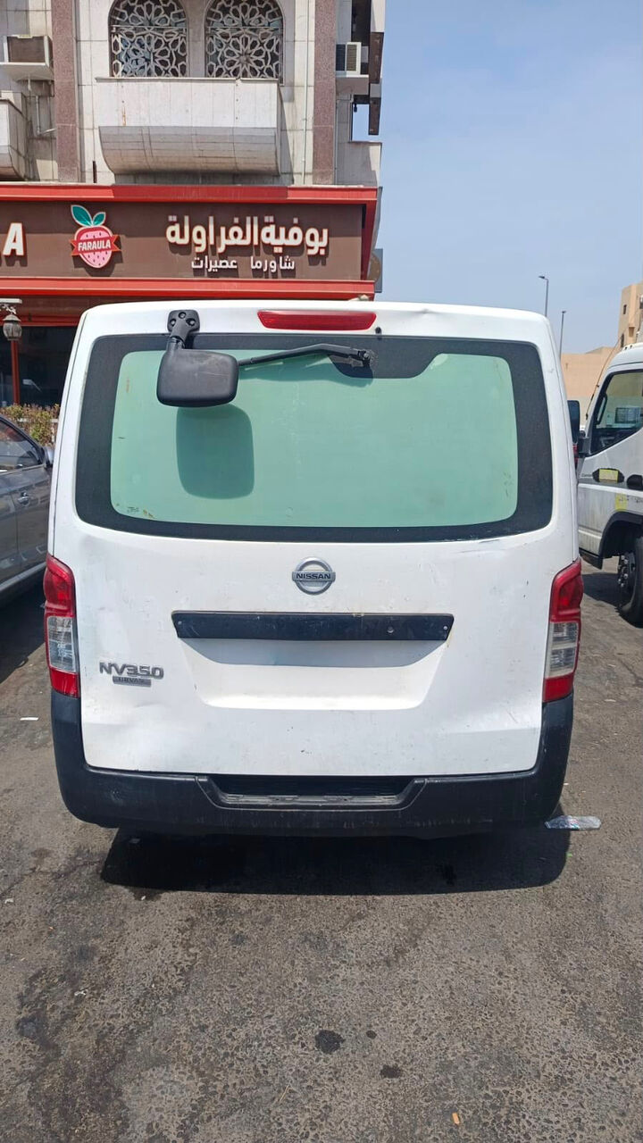 Jeddah, Vehicles, Cars & Trucks , SAR 33000,  Nissan Navara,  2014,  Manual,  257000 KM,  Nissan Urvan  Model Freezer