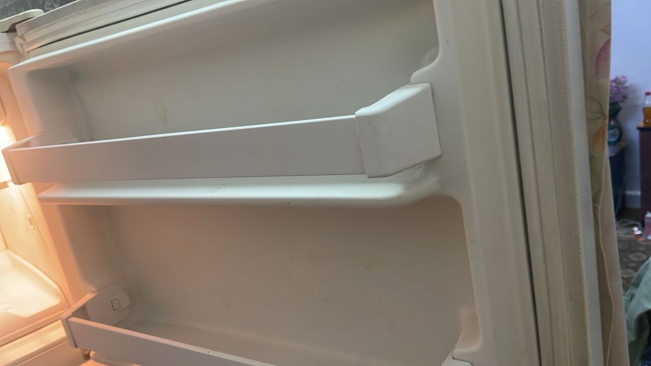 Riyadh, Electronics, SAR 600,  Refrigerator (Whirpool) For Sale &ndash; Good Condition
