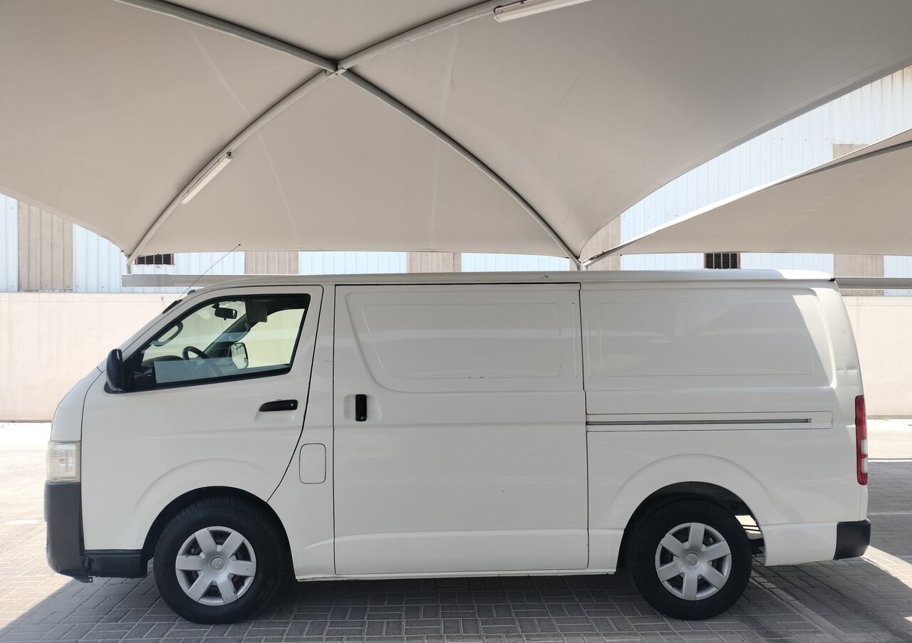 Salmaniya, Vehicles, Cars & Trucks , Toyota Hi-Ace,  2014,  Manual,  146000 KM,   Toyota Hiace Cargo Delivery Goods Bus