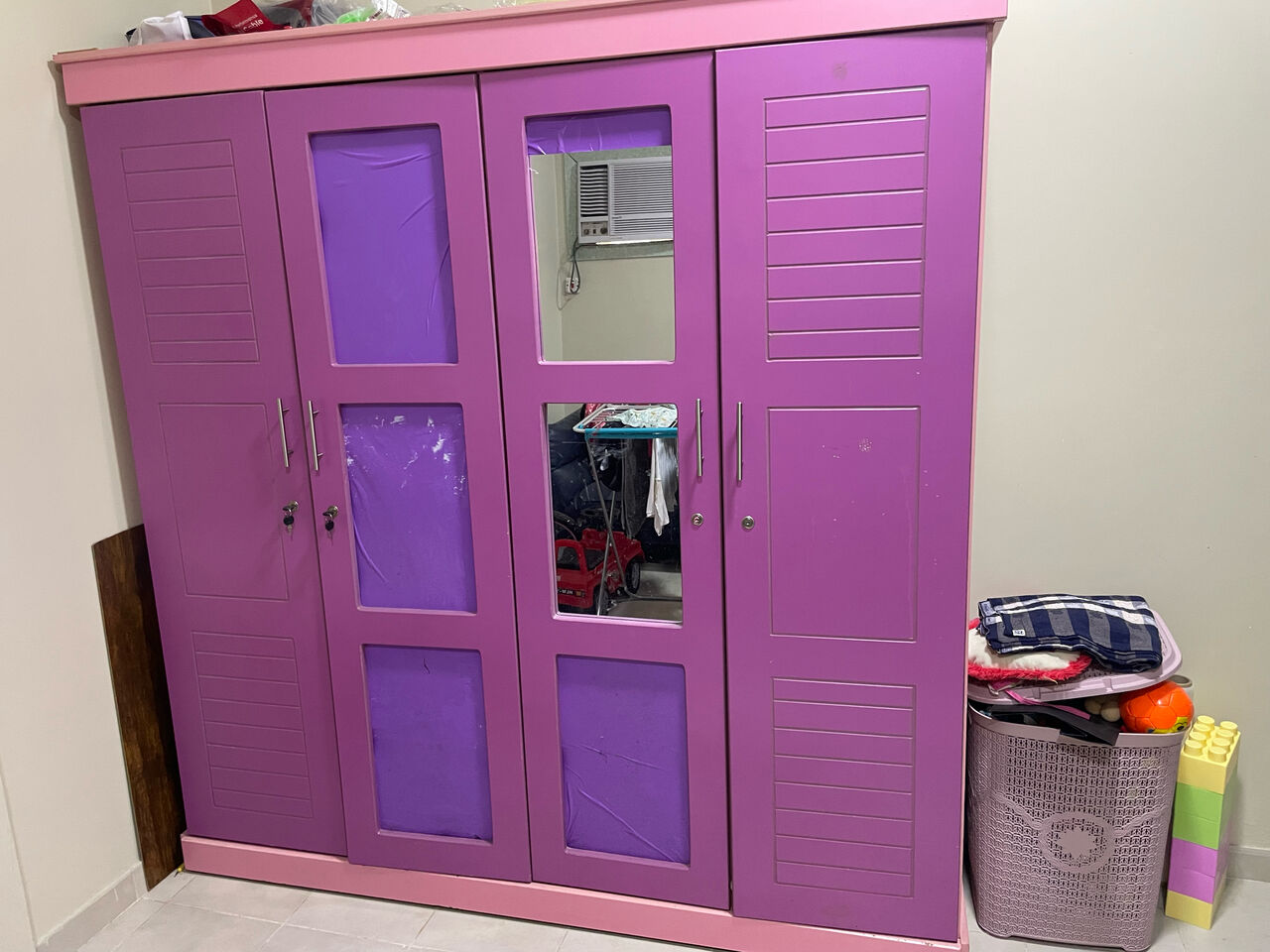Jubail, Furniture, SAR 300,  For Sale &ndash; Clothes Cupboard / Wardrobe &ndash; 600 SAR
