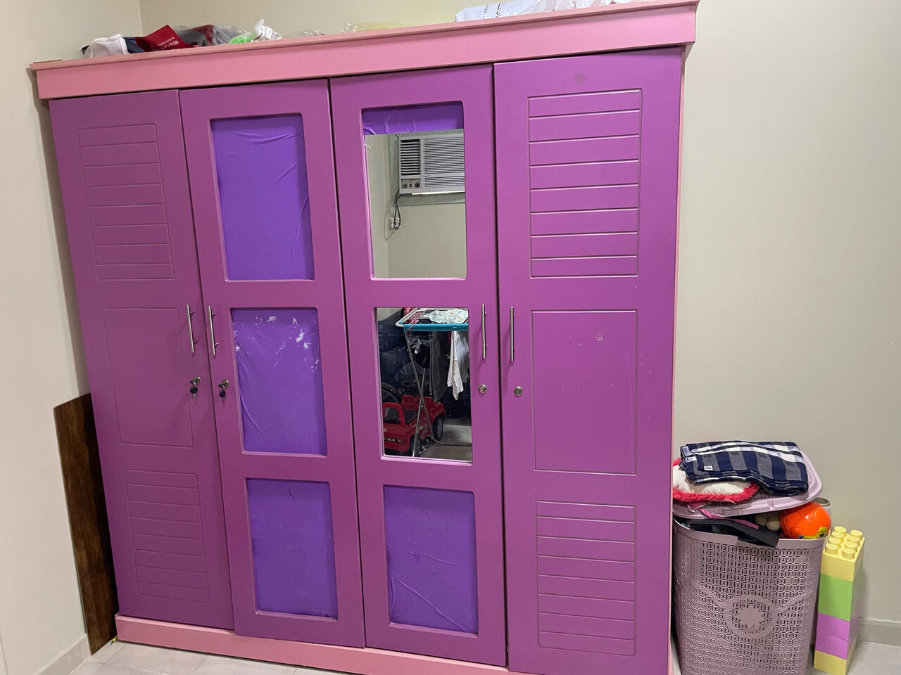 Jubail, Furniture, SAR 300,  For Sale &ndash; Clothes Cupboard / Wardrobe &ndash; 600 SAR