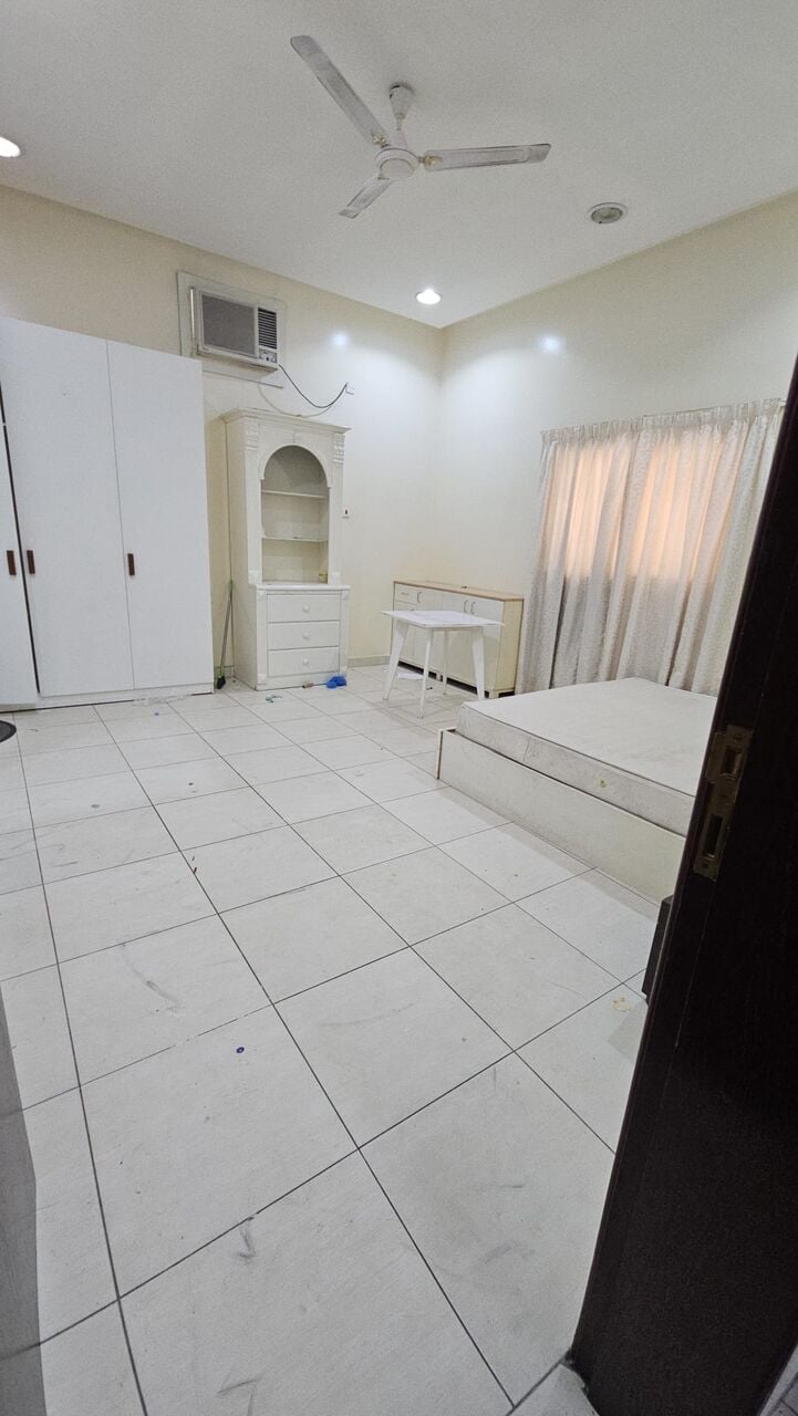 Salmaniya, Apartments, Flats, Houses & Villas, BHD 210/month,  Furnished,  1 BR,  1 Bedroom Furnished Flat For Rent With Ewa Unlimited