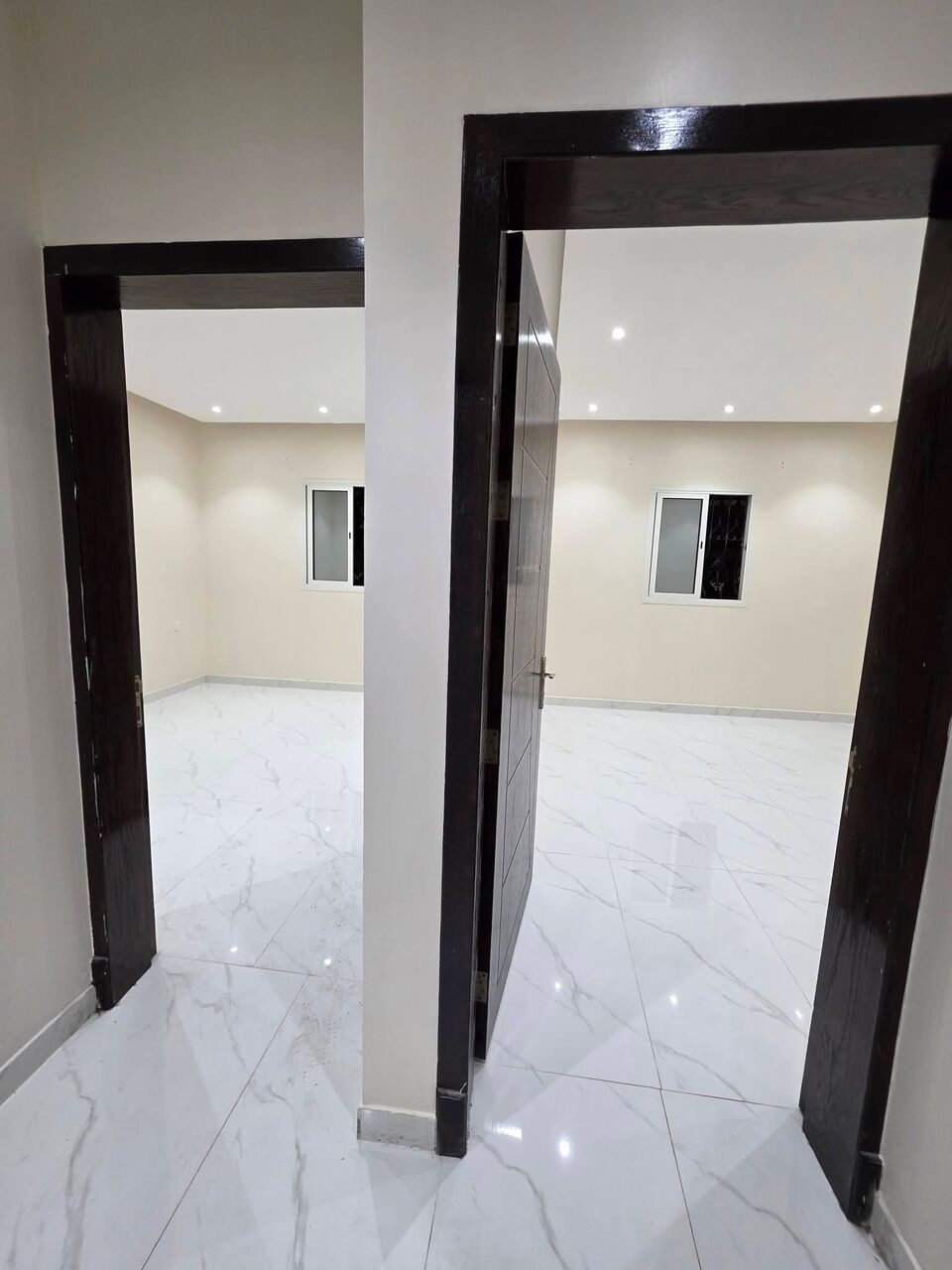 Thuqbah, Apartments, Flats, Houses & Villas, 2 BR,  🏠 2-BEDROOM APARTMENT FOR RENT – SAR 20,000 | 2 SPLIT A/Cs | 2-YEAR-OLD BUILDING | AL THU