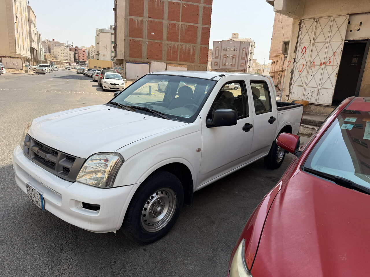 Jeddah, Vehicles, Cars & Trucks , SAR 18000,  Isuzu D-MAX,  2006,  Manual,  200000 KM,  Isuzu  Model Petrol Double Cabin For Sale