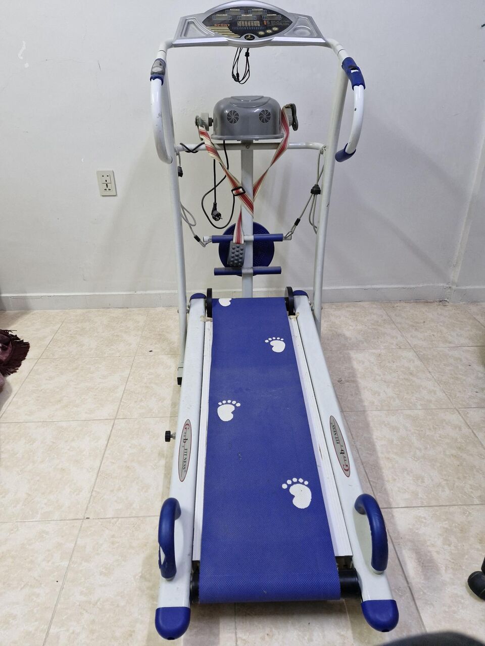 Al Rabie, Furniture, SAR 1,  Iron Chairs And Tread Mill