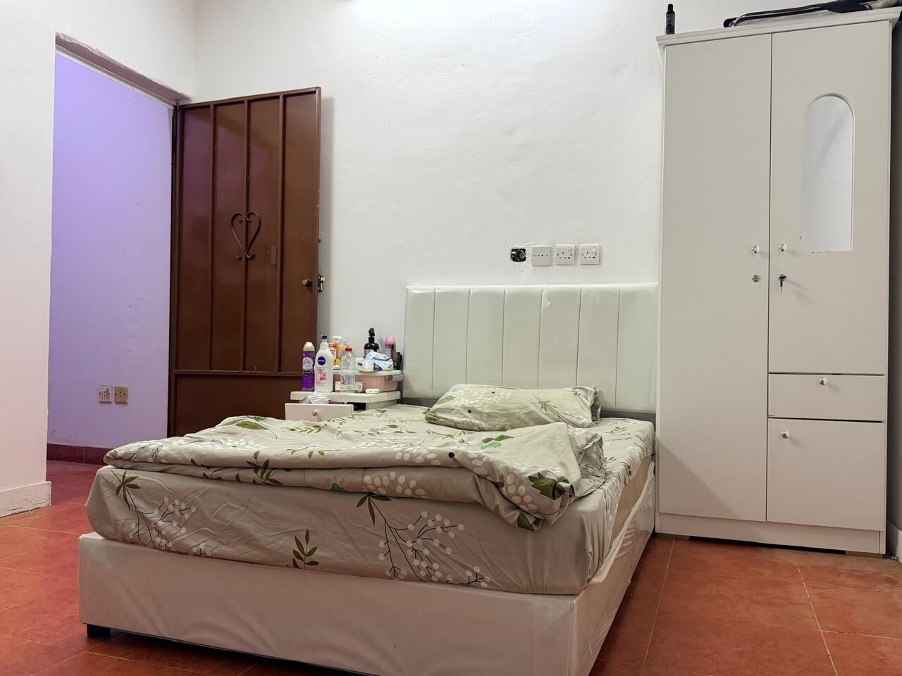 Al Wizarat, Rooms for Rent, SAR 1200/month,  Furnished,  Furnished Room For 1 Executive Bachelor (HARA)