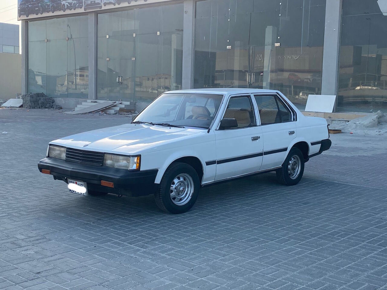 Manama, Vehicles, Cars & Trucks , BHD 2700,  Toyota Corona DX,  1982,  Automatic,  448000 KM,    (White)