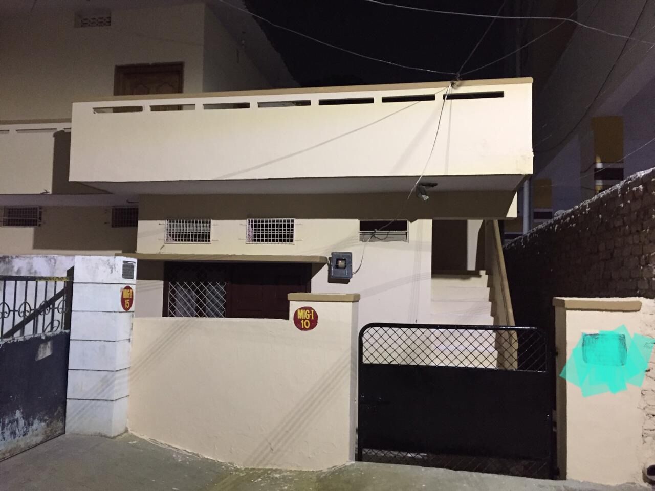 Dubai, Residential Plots, AED 2,  140 Sq. Yard,  Old House For Sale In Mehdipatnam Hyderabad