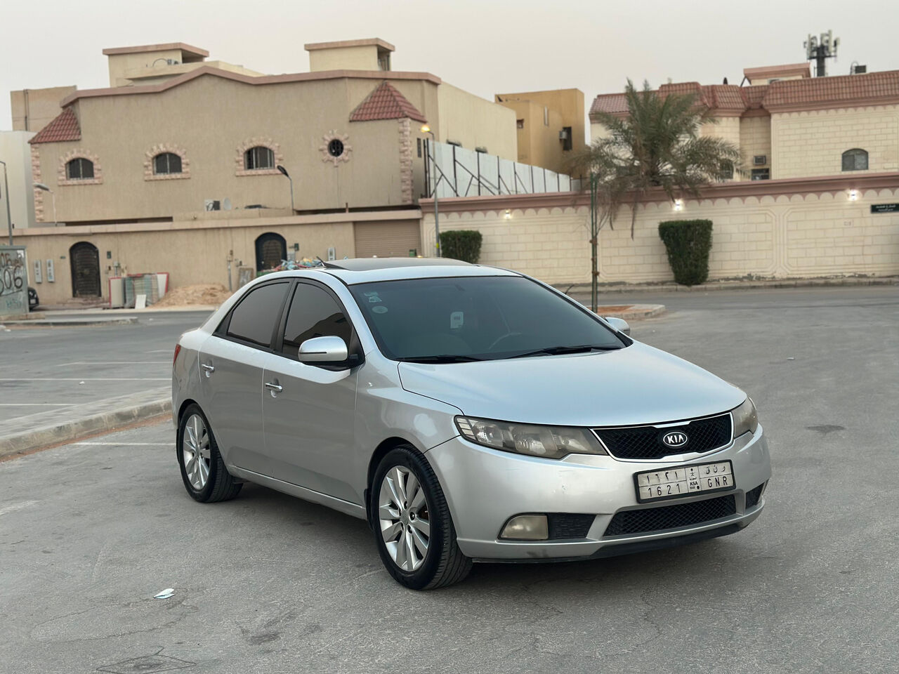 Riyadh, Vehicles, Cars & Trucks , SAR 18000,  Kia Cerato,  2012,  Automatic,  358000 KM,  For Sale: