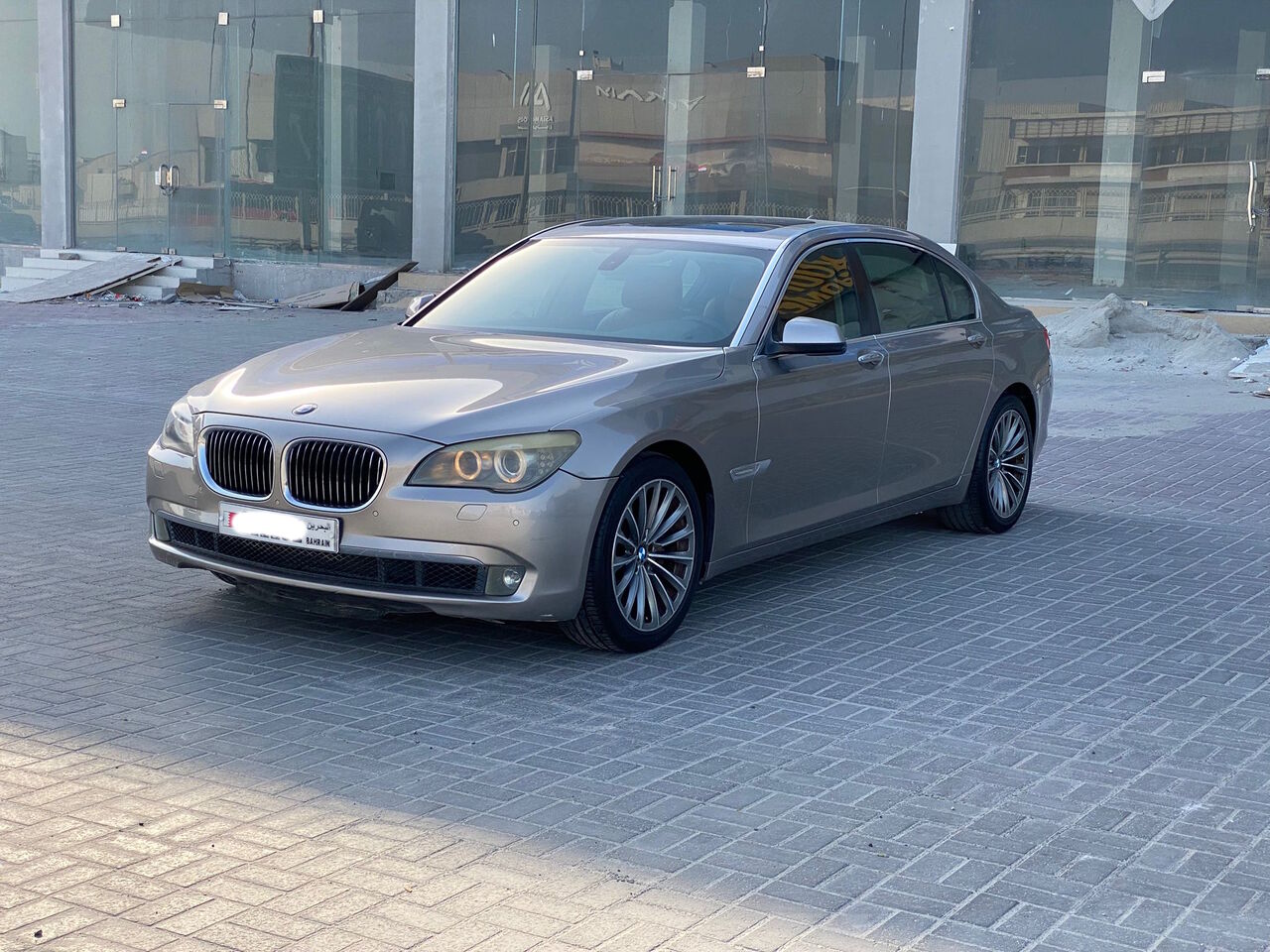 Manama, Vehicles, Cars & Trucks , BHD 2500,  BMW 740Li,  2010,  Automatic,  184000 KM,    (Silver)
