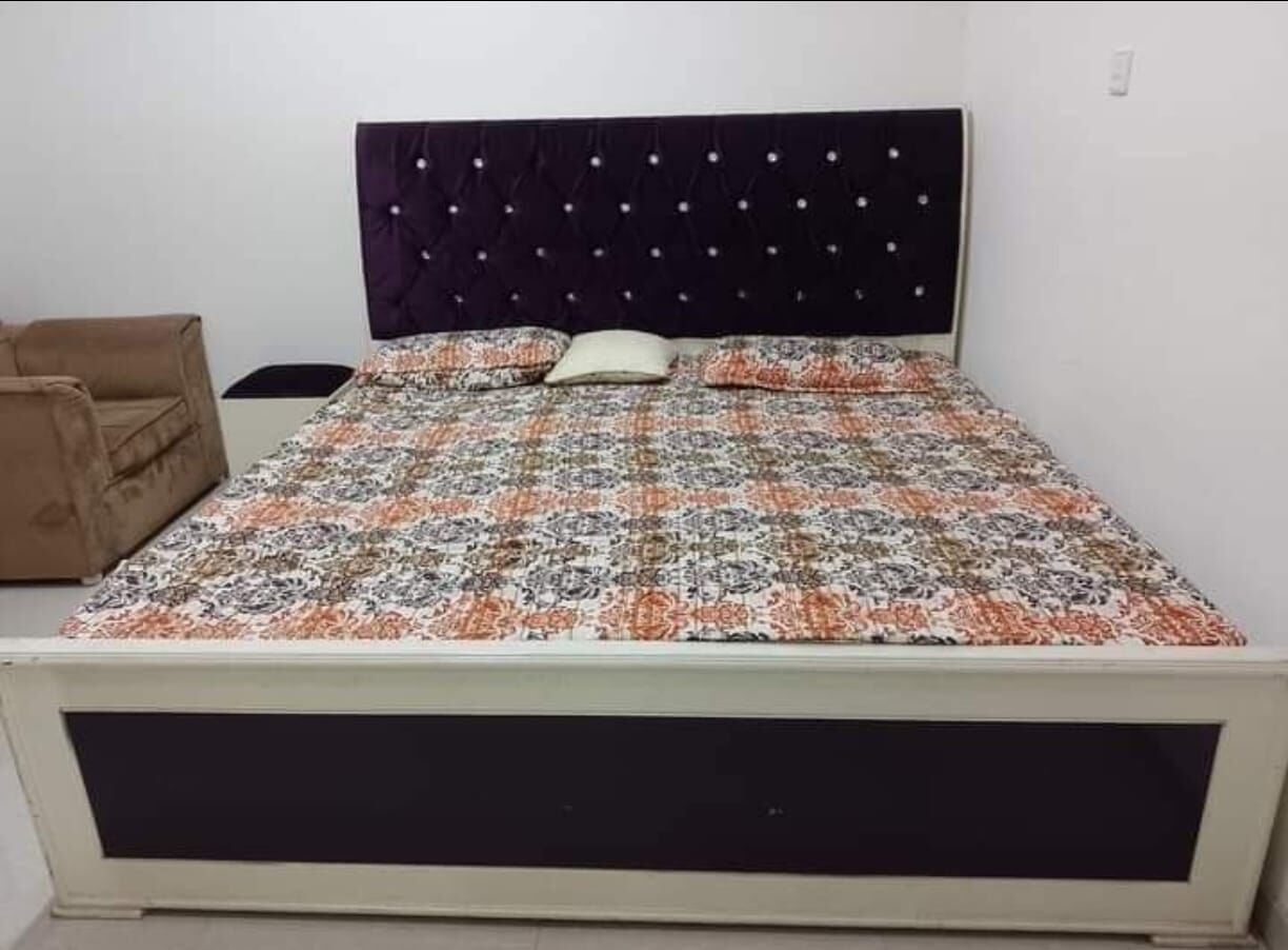 Jubail, Apts/Flats Wanted, SAR 1500/month,  1 BR,  One BiG Room Family Building