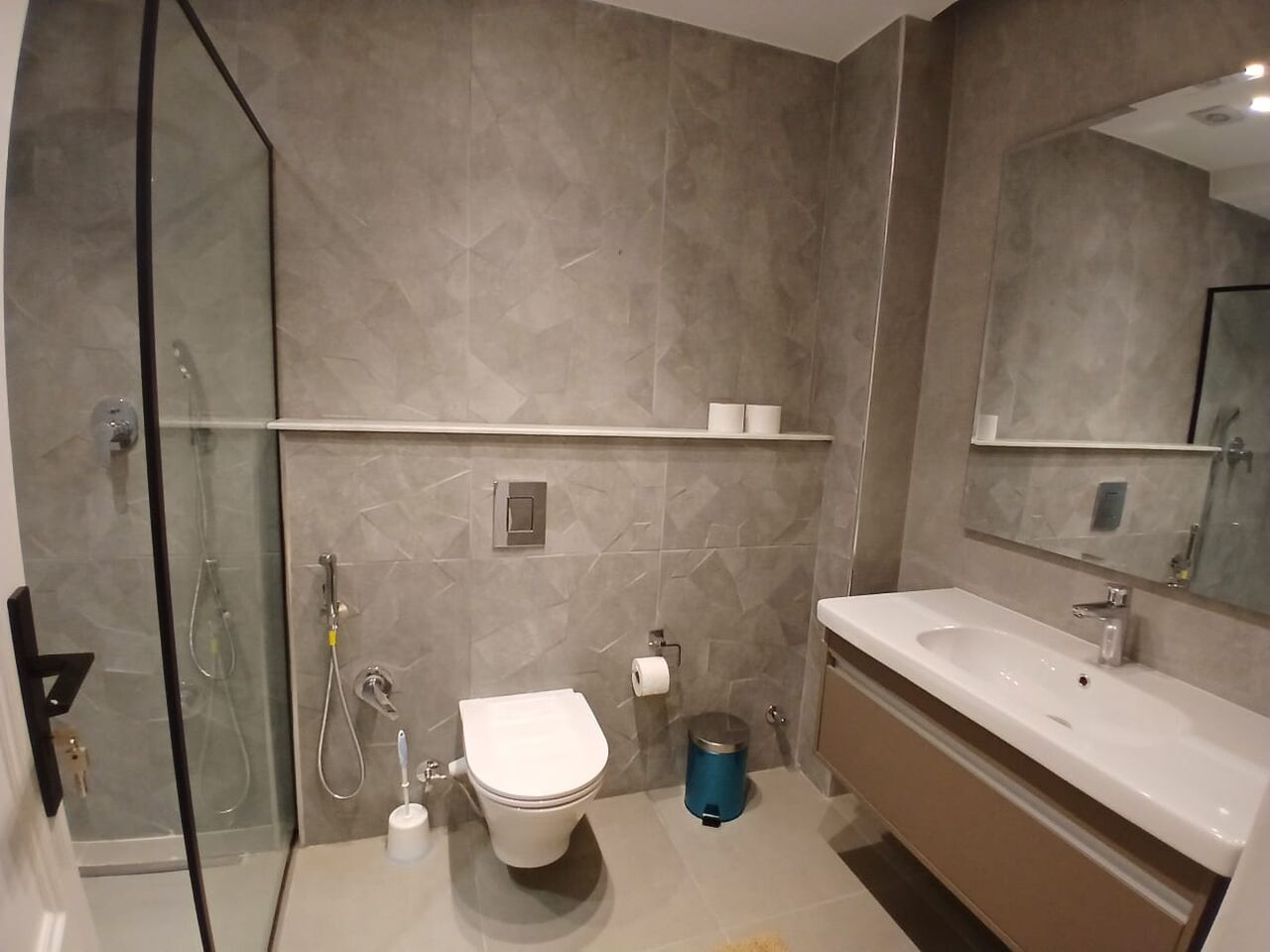 Cairo, Apartments, Flats, Houses & Villas, USD 2500/month,  Furnished,  3 BR,  160 Sq. Meter,  5926-Apartment For Rent In Agouza, Giza, Egypt