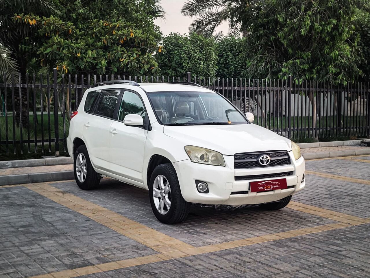 Manama, Vehicles, Cars & Trucks , BHD 3200,  Toyota RAV4,  2012,  Automatic,  127000 KM,  WHITE COLOR WELL MAINTAINED