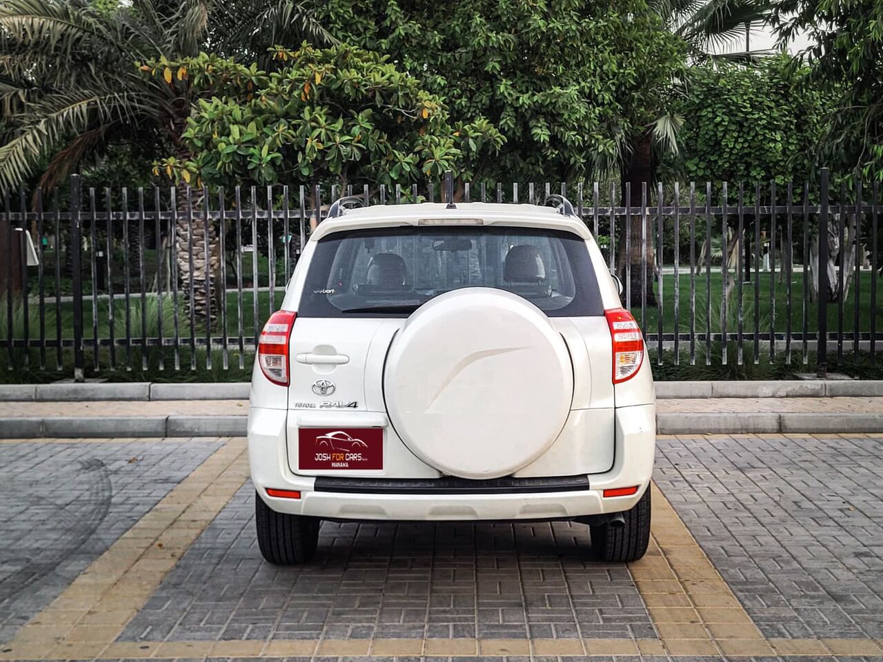 Manama, Vehicles, Cars & Trucks , BHD 3200,  Toyota RAV4,  2012,  Automatic,  127000 KM,  WHITE COLOR WELL MAINTAINED