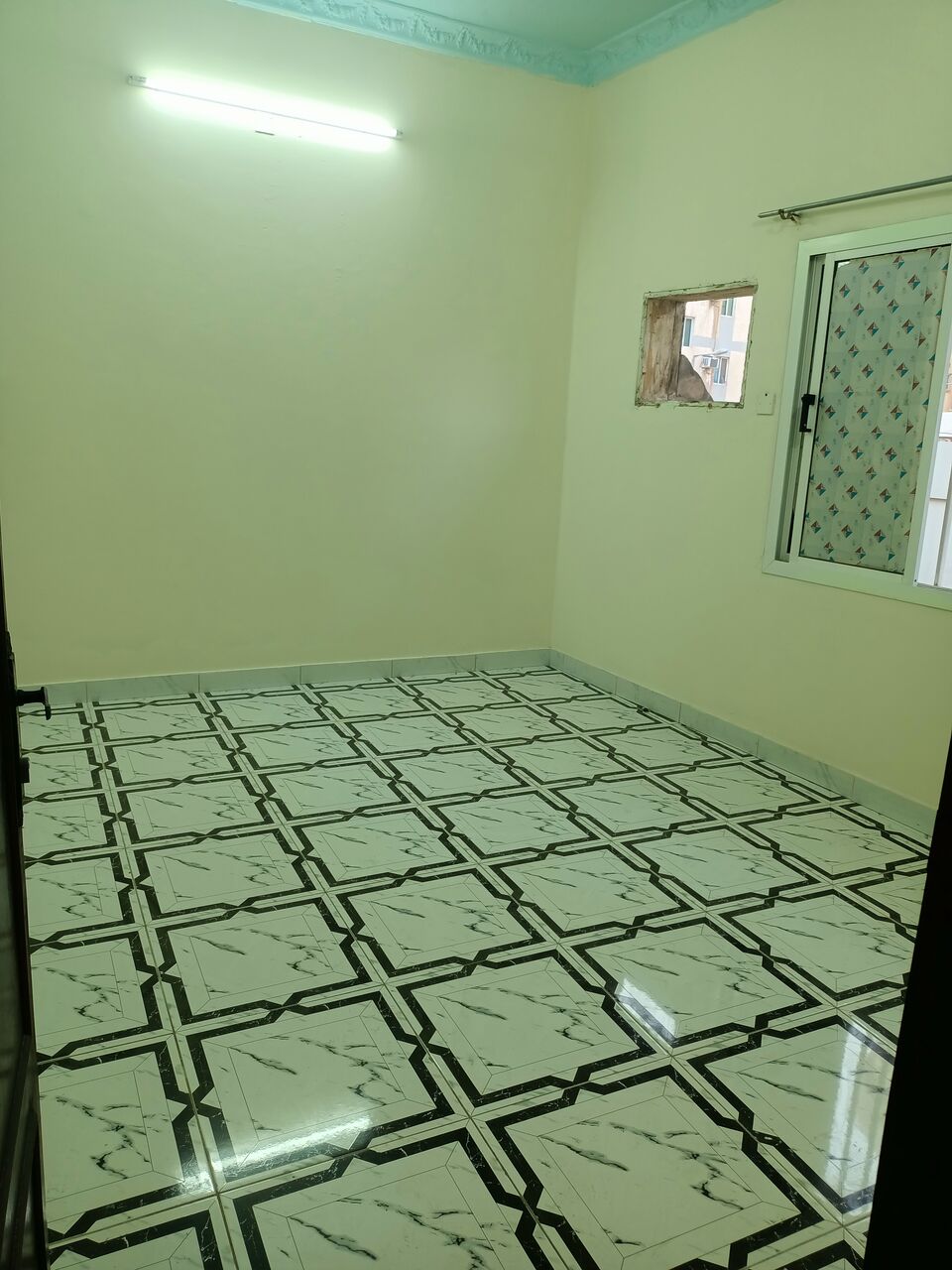 Gudaibiya, Apartments, Flats, Houses & Villas, BHD 200/month,  2 BR,  Semi Furnished 2 Bedroom Flat For Rent In Gudaibiya With Electricity