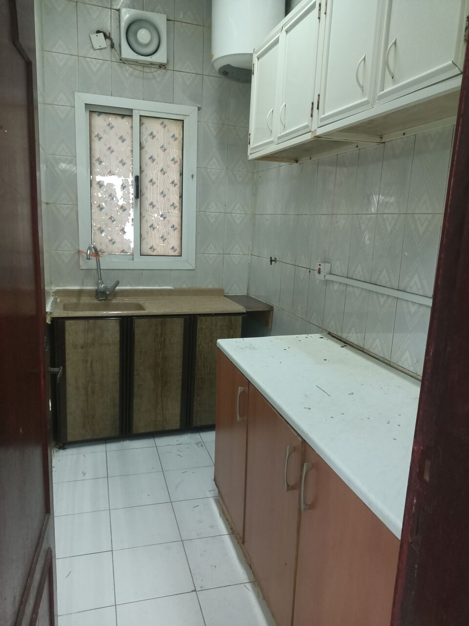 Gudaibiya, Apartments, Flats, Houses & Villas, BHD 200/month,  2 BR,  Semi Furnished 2 Bedroom Flat For Rent In Gudaibiya With Electricity