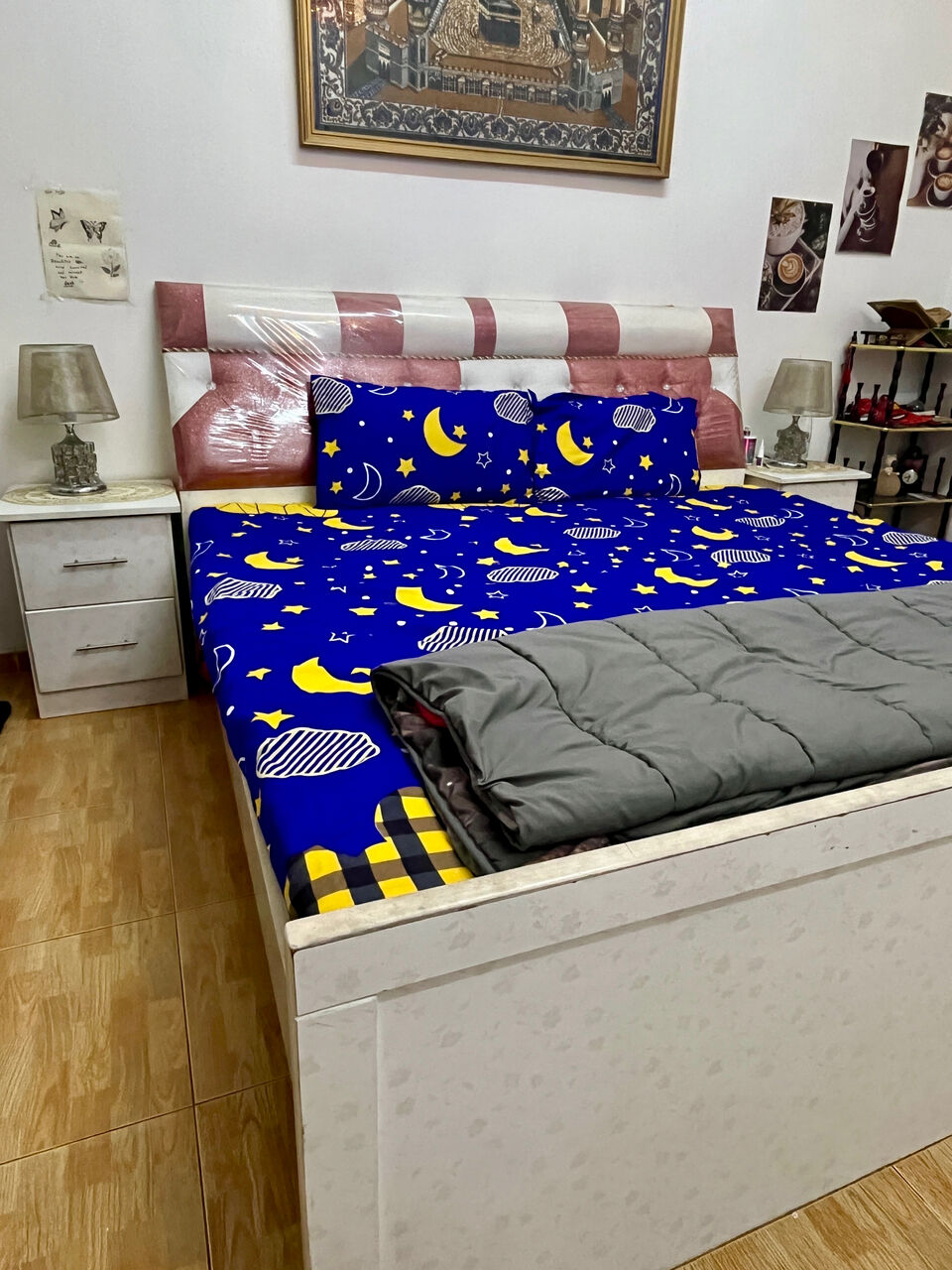 Dammam, Furniture, SAR 850,  Complete Bedroom Set &ndash; Bed + Dressing + 2 Side Tables | Good Condition