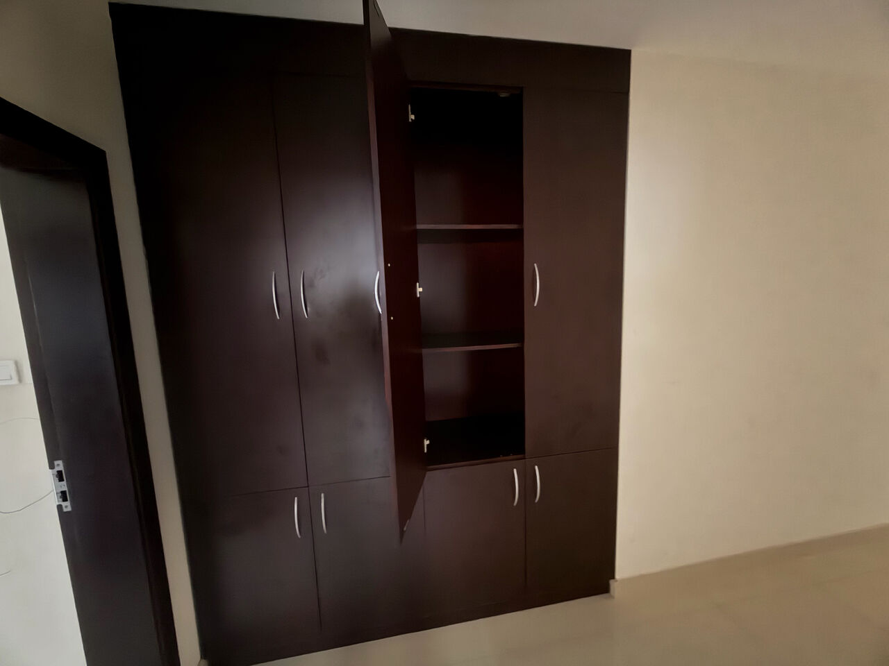 Salmaniya, Apartments, Flats, Houses & Villas, BHD 270/month,  2 BR,  2 Bedroom Flat For Rent Without Ewa