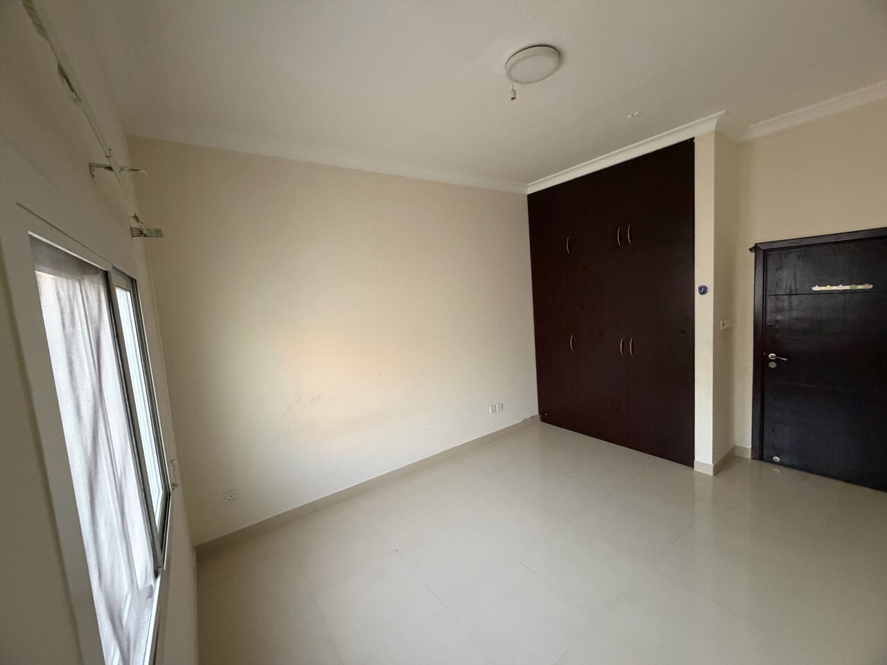 Salmaniya, Apartments, Flats, Houses & Villas, BHD 270/month,  2 BR,  2 Bedroom Flat For Rent Without Ewa